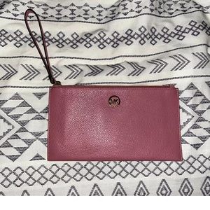 Michael Kors Jet Set Travel Zip Wristlet, Medium